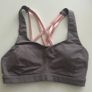 Lululemon sports bra size 4